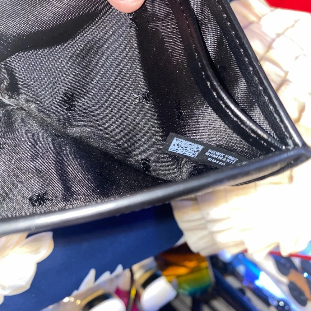 MICHAEL KORS COOPER KORS LEATHER WALLET